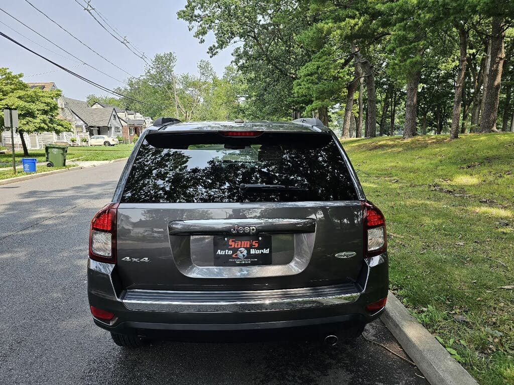 Vehicle view 8