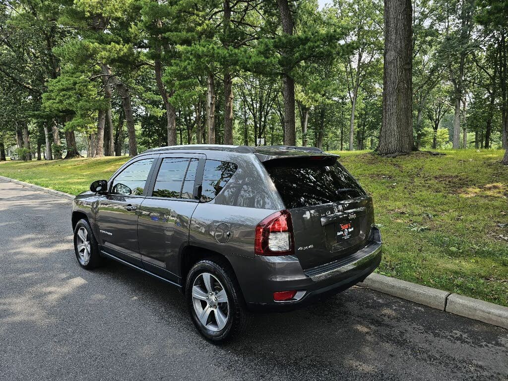 Vehicle view 9