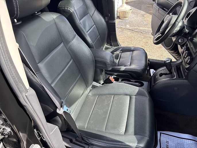 Vehicle view 14