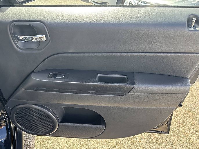 Vehicle view 15