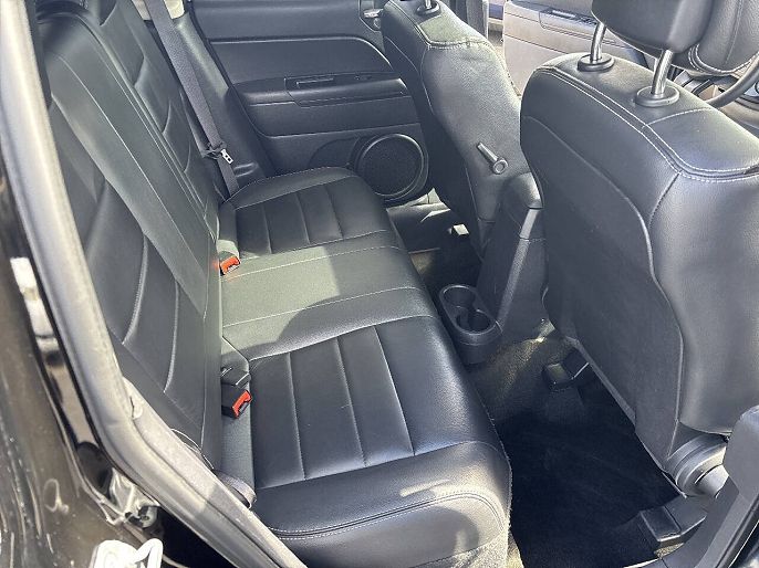 Vehicle view 16