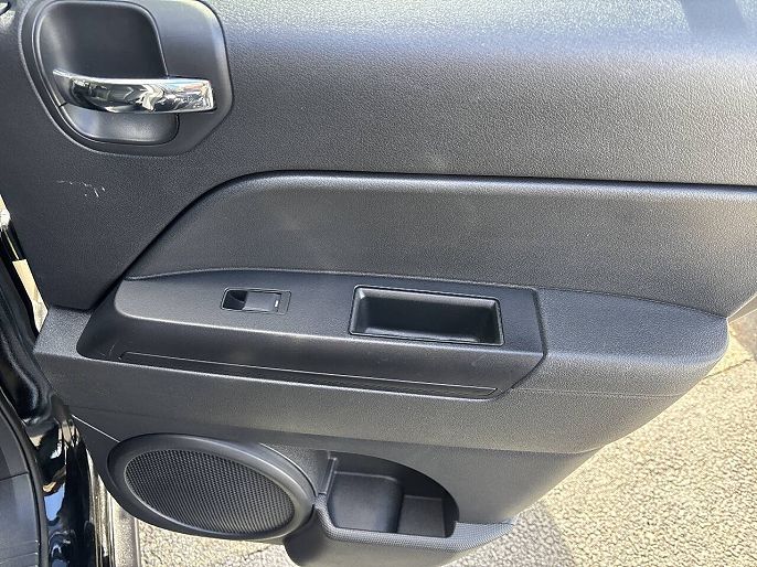 Vehicle view 17