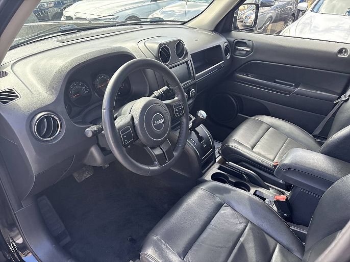 Vehicle view 8