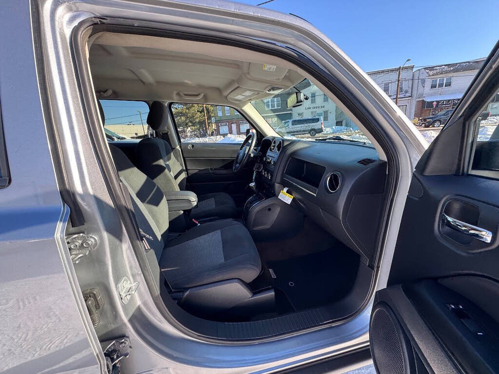 Vehicle view 28