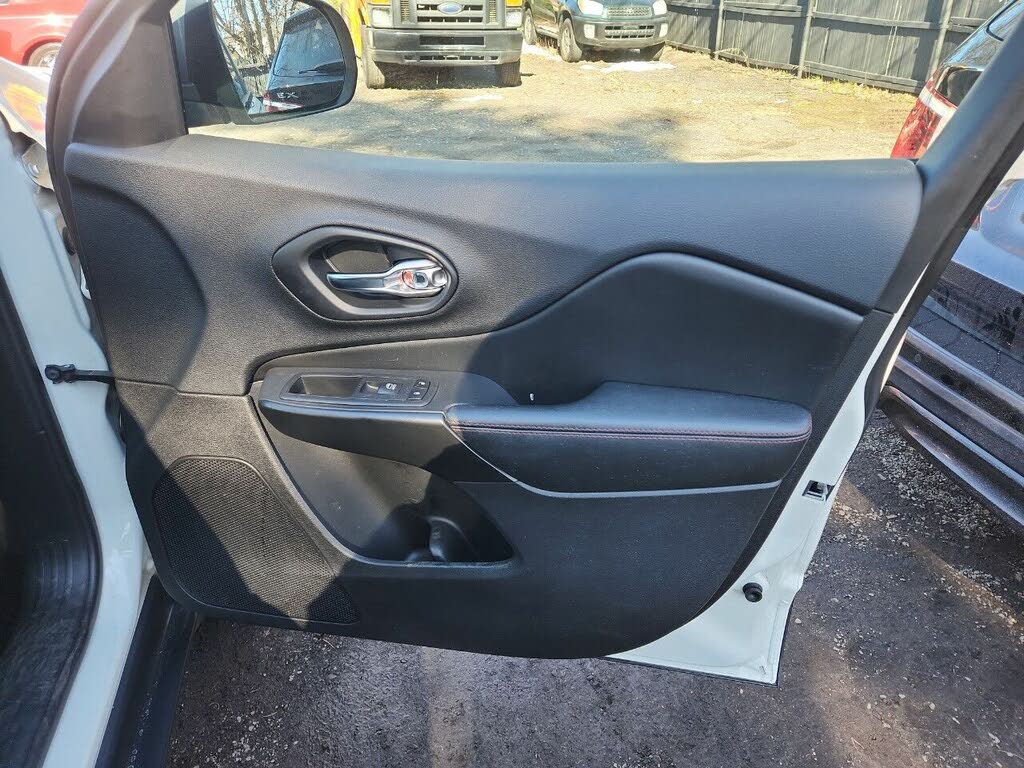 Vehicle view 17