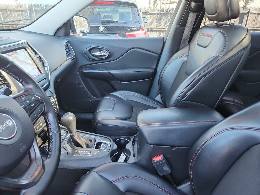 Vehicle view 32