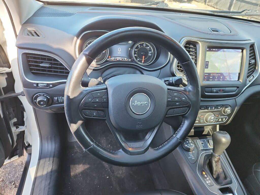 Vehicle view 33