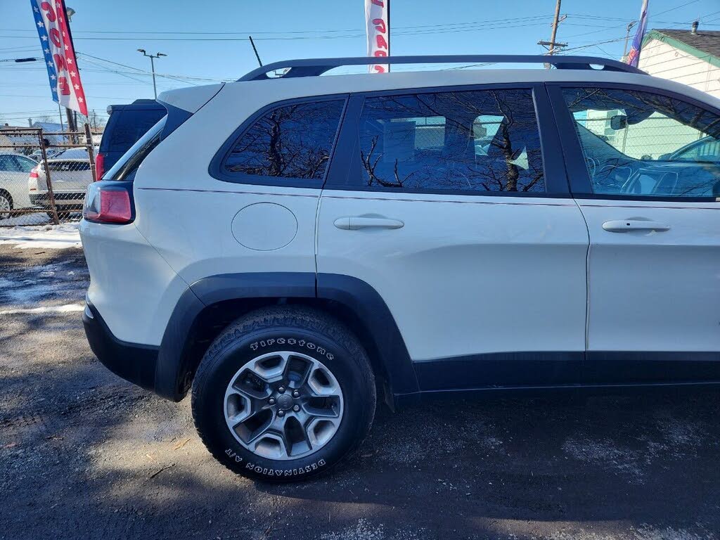Vehicle view 8