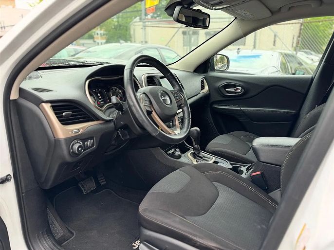 Vehicle view 6
