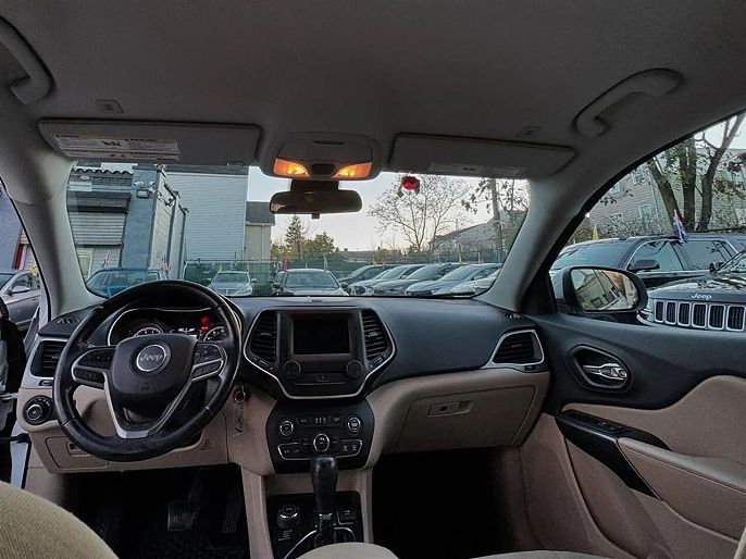 Vehicle view 4