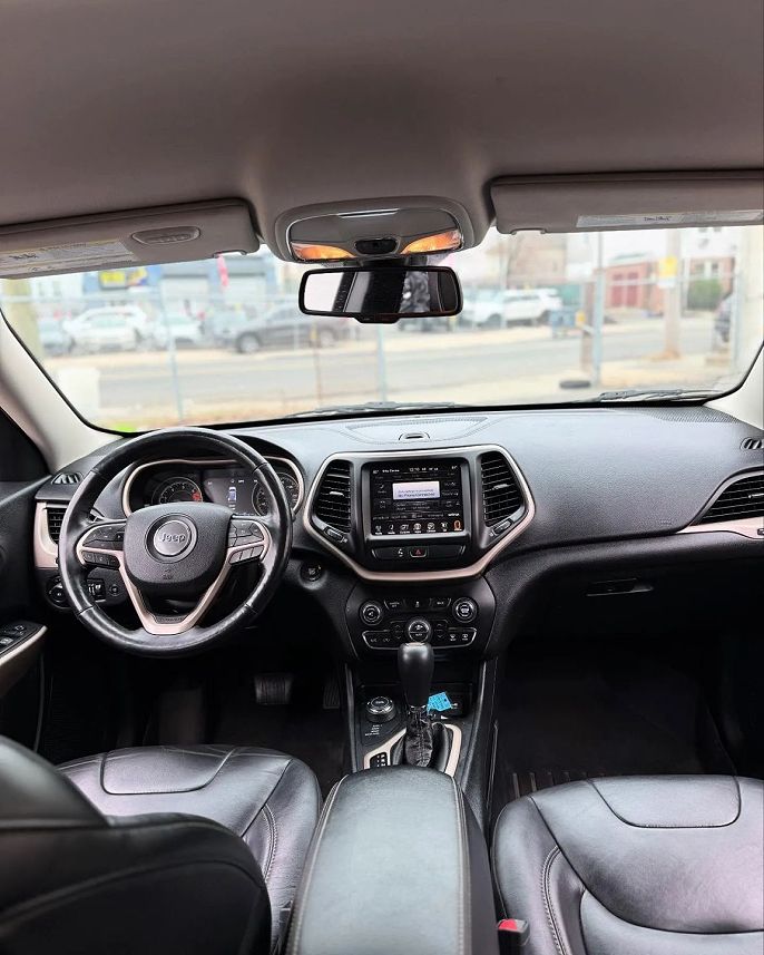 Vehicle view 4