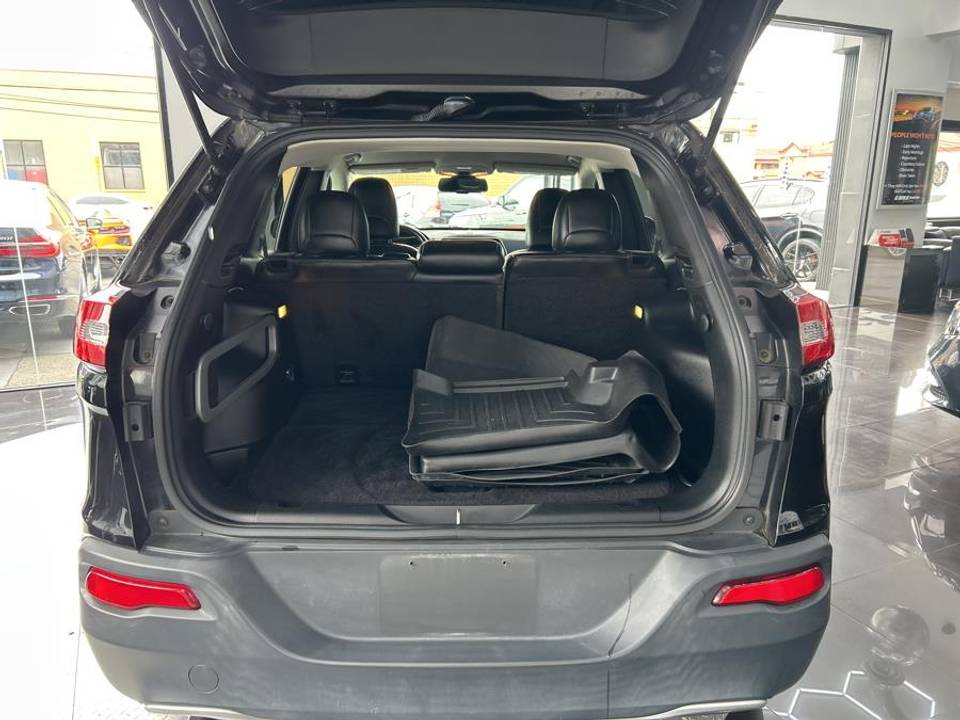 Vehicle view 29
