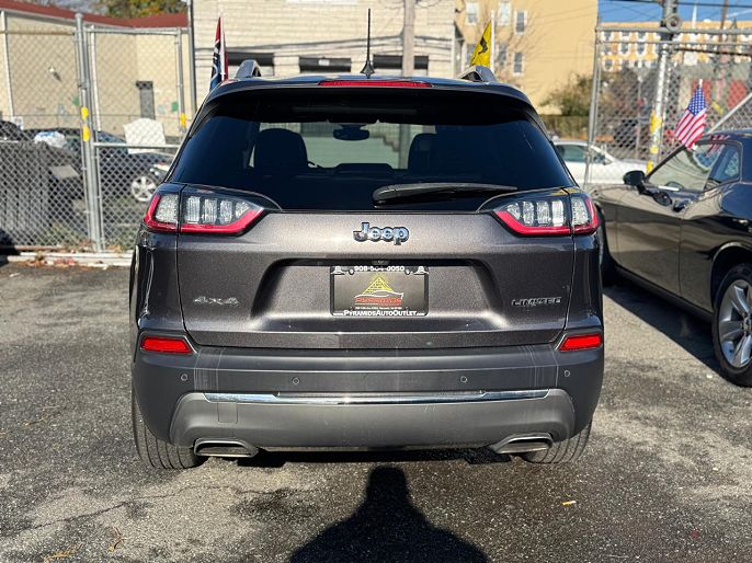 Vehicle view 12