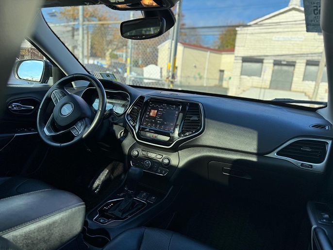 Vehicle view 5