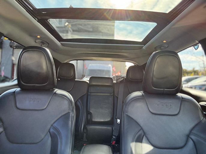 Vehicle view 8