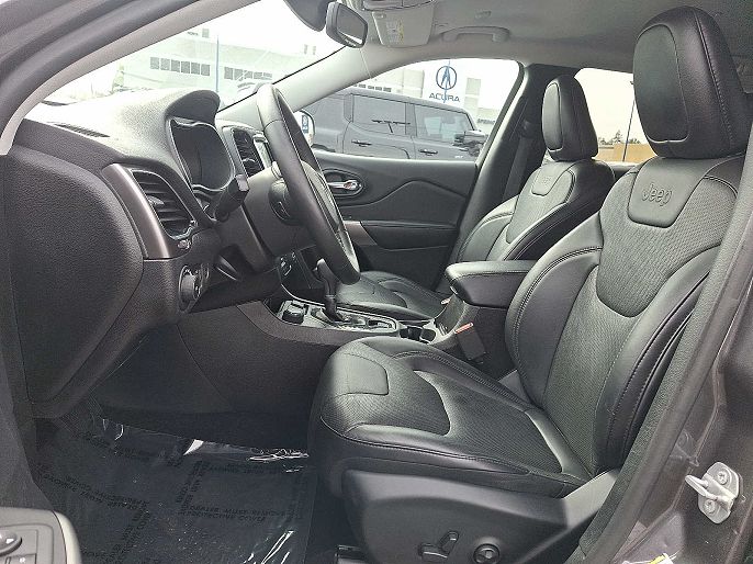 Vehicle view 14