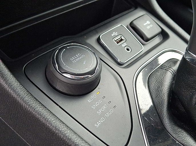 Vehicle view 25