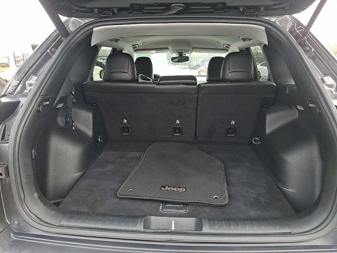 Vehicle view 28