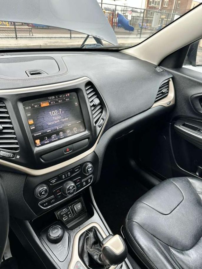 Vehicle view 11