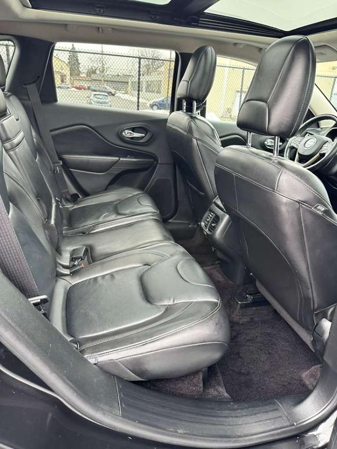 Vehicle view 13