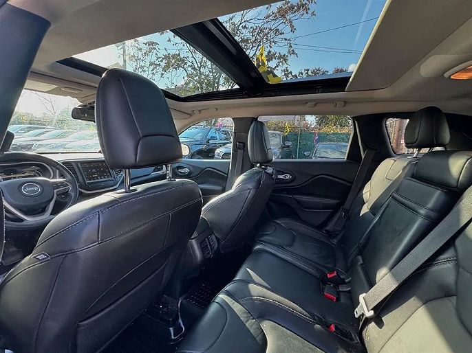 Vehicle view 6
