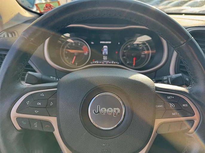 Vehicle view 7