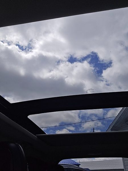 Vehicle view 16