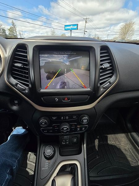 Vehicle view 21