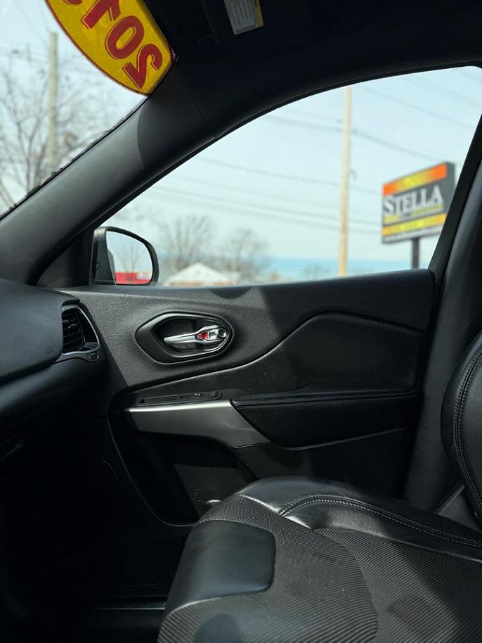Vehicle view 14
