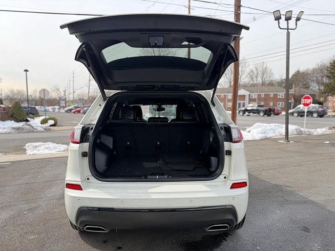 Vehicle view 7