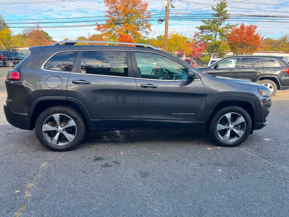 Vehicle view 4