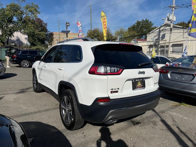 Vehicle view 12