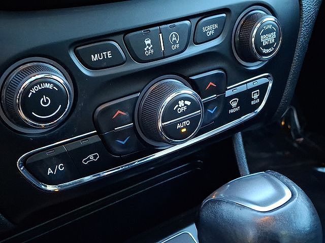 Vehicle view 17
