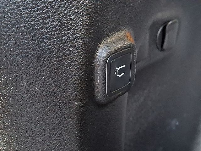 Vehicle view 29