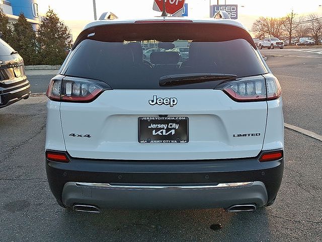 Vehicle view 6