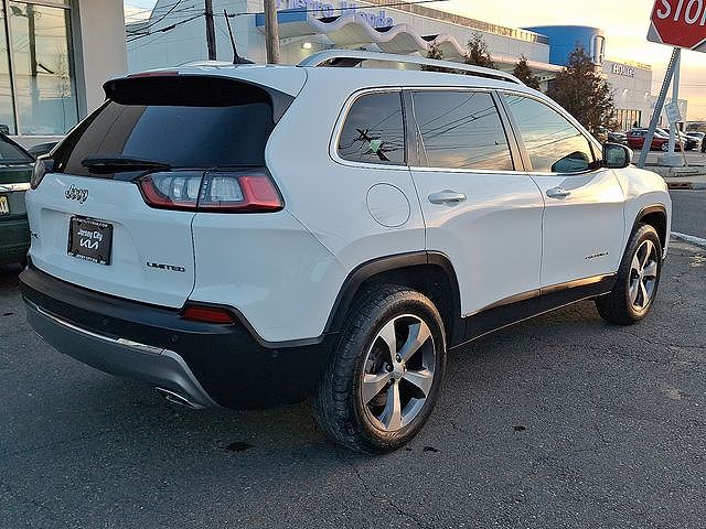 Vehicle view 7