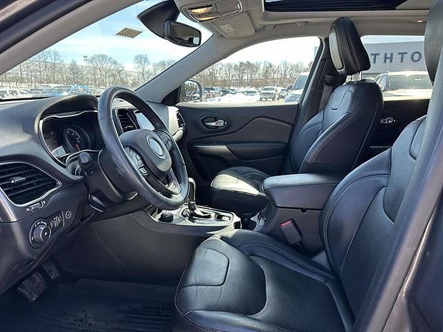 Vehicle view 13