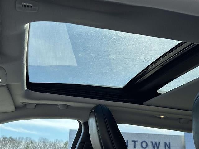 Vehicle view 15