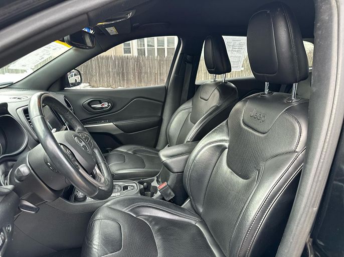 Vehicle view 11