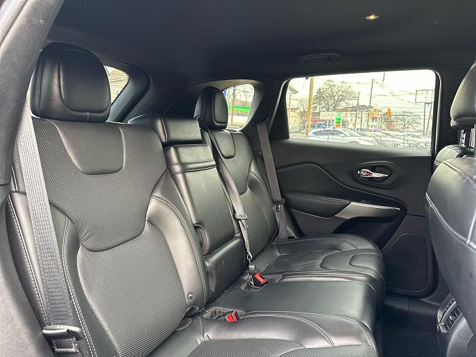 Vehicle view 14