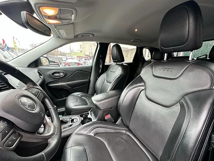Vehicle view 4