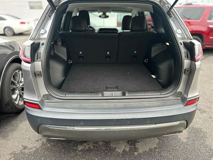 Vehicle view 9