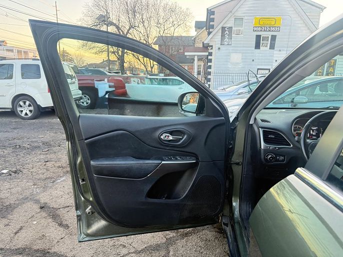 Vehicle view 4