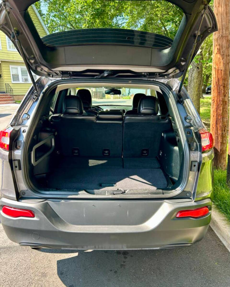 Vehicle view 6