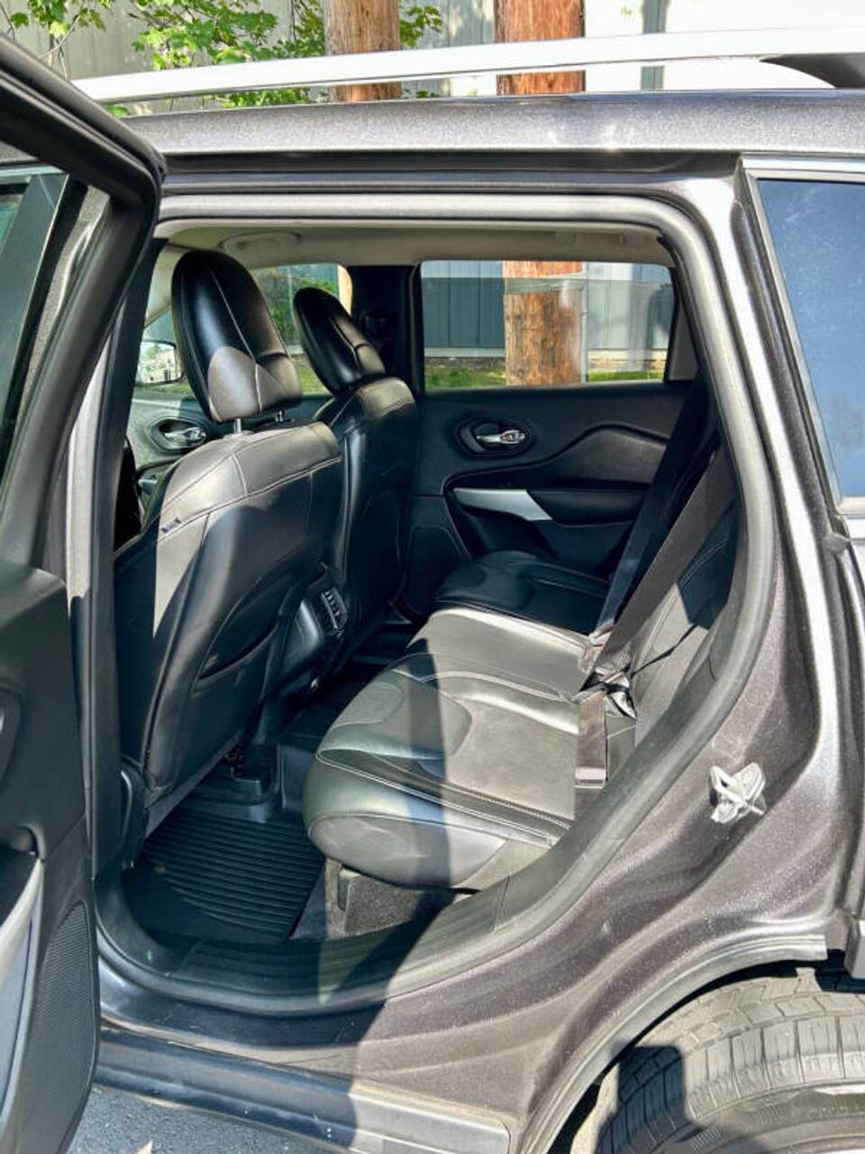 Vehicle view 7