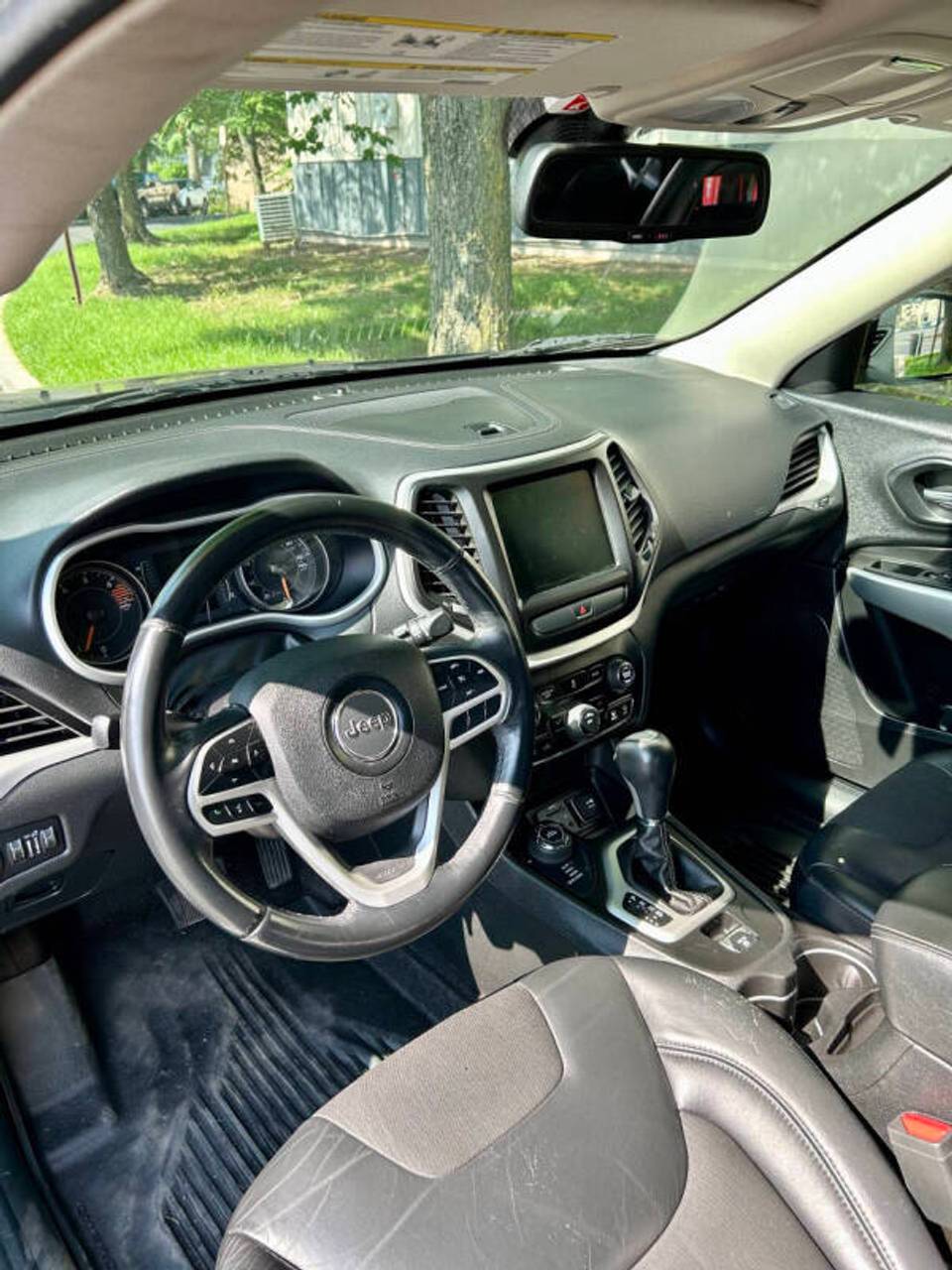 Vehicle view 9