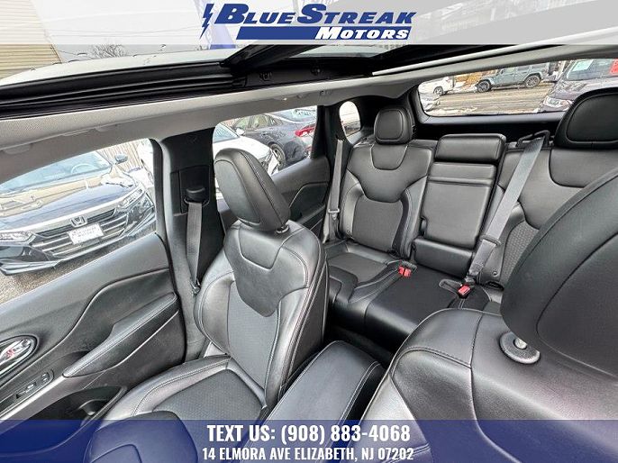 Vehicle view 17