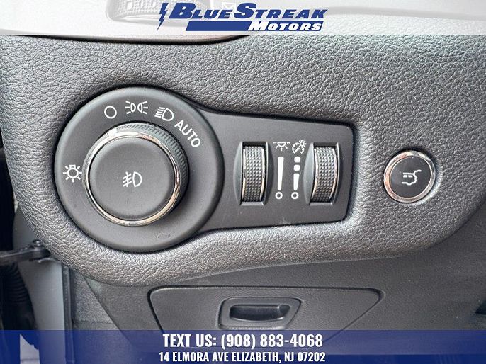Vehicle view 28