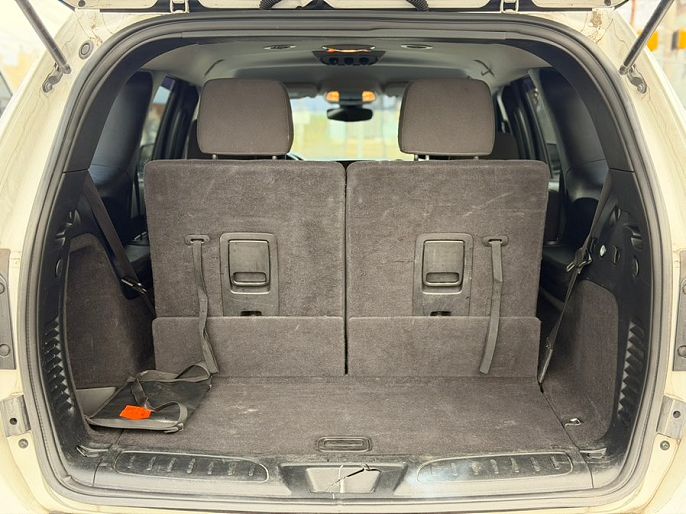 Vehicle view 9