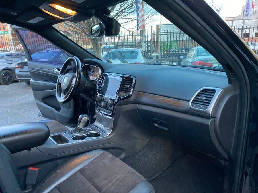 Vehicle view 27